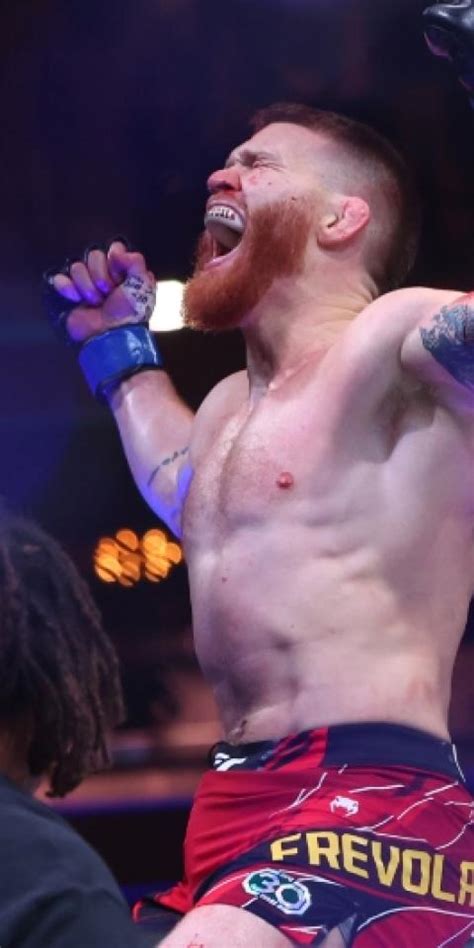 UFC Parlay Picks: 3 Juicy Bets For UFC 295 .